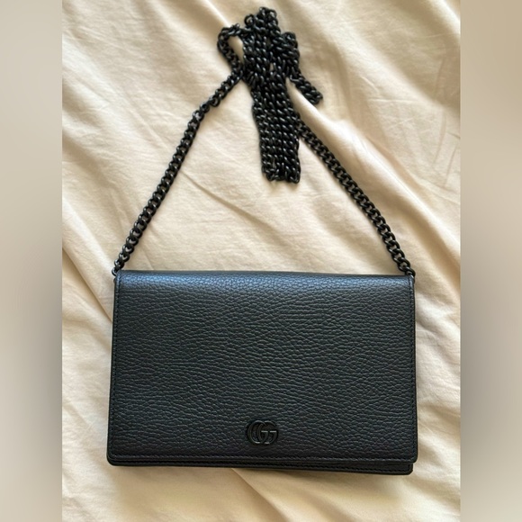 Gucci Handbags - GG marmont chain wallet